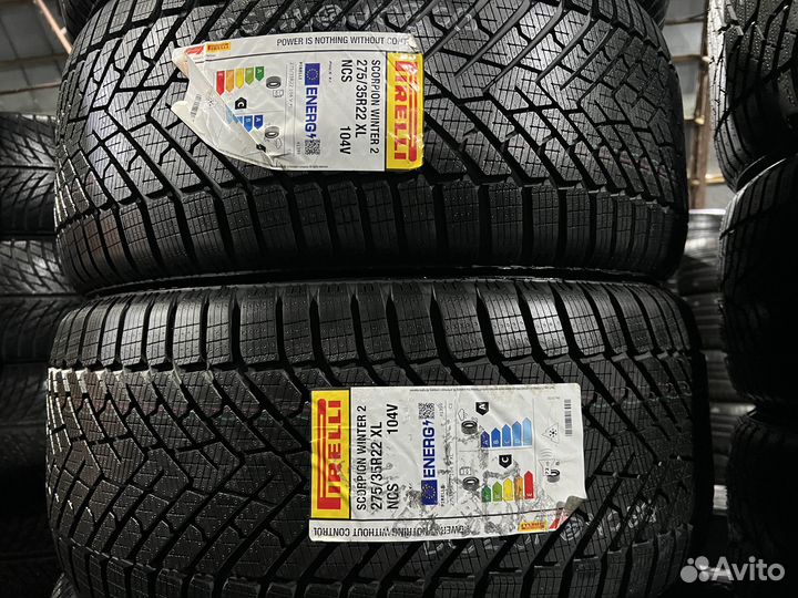 Pirelli Scorpion Winter 2 275/35 R22 и 315/30 R22 105V