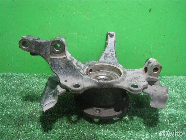 Кулак передний правый Opel Corsa D 2007