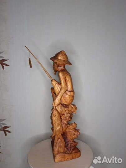 Статуэтка из дерева суар 