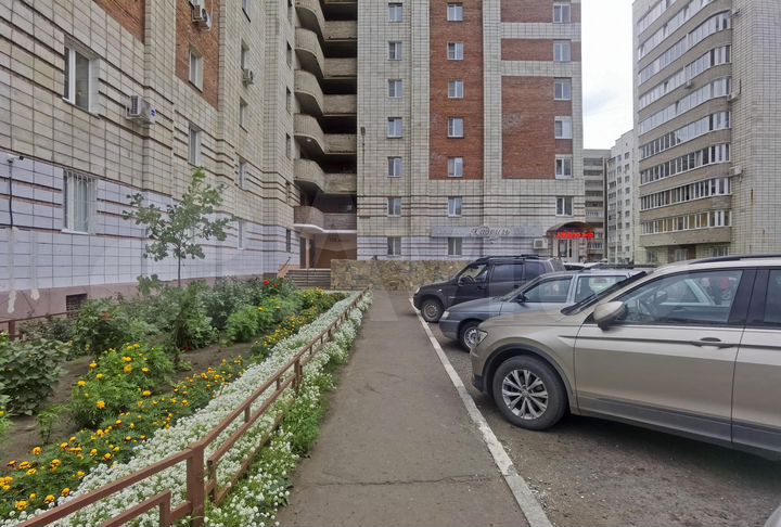 2-к. квартира, 60 м², 3/14 эт.