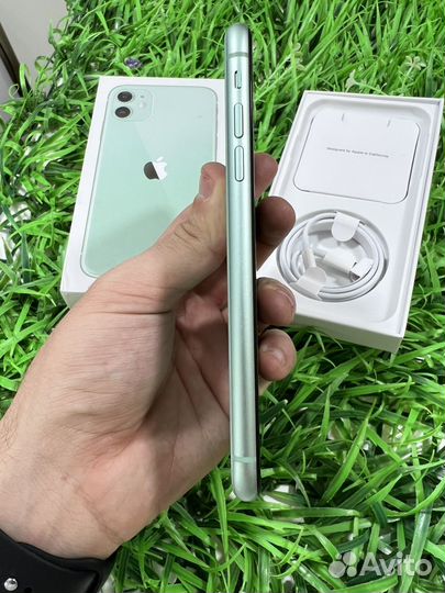 iPhone 11, 64 ГБ