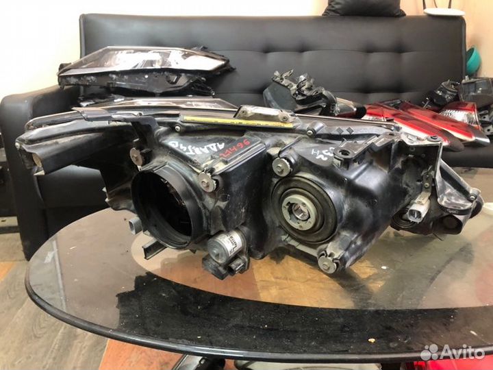 Фара ксенон левая Toyota Camry 55 2014-2017