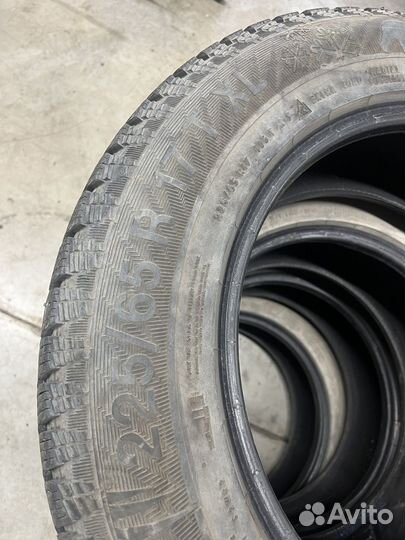 Gislaved Nord Frost 200 225/65 R17