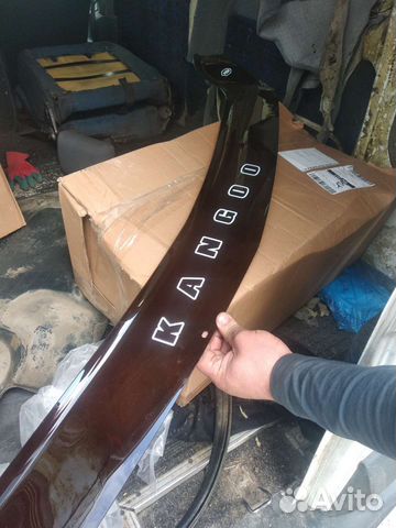 Мухобойка (дефлектор) на капот Рено Kengoo с 2007г