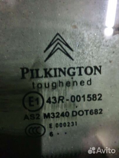 Стекло заднее боковое левое Ситроен C4 купе