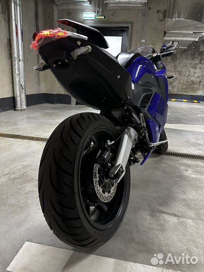 Электромотоцикл Spyrus Flash