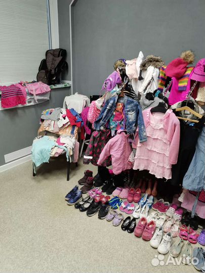 Одежда и обувь для девочек