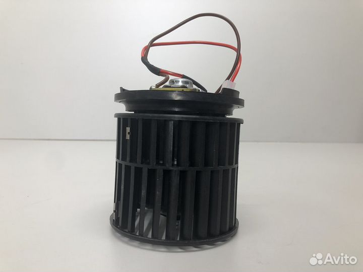 Мотор отопителя LADA 2110 1997-2009