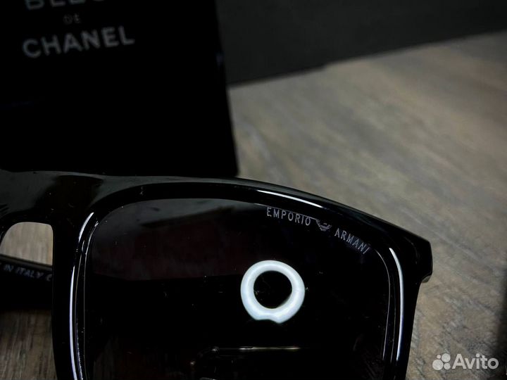 Солнечные очки Armani