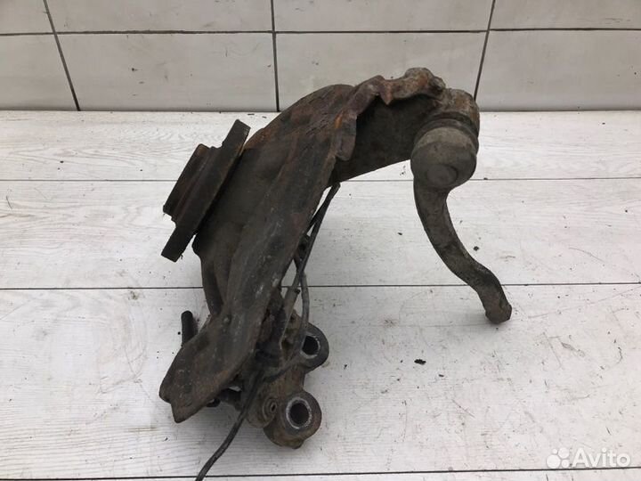 Кулак передний правый Peugeot 508 1 DW10cted4 2012