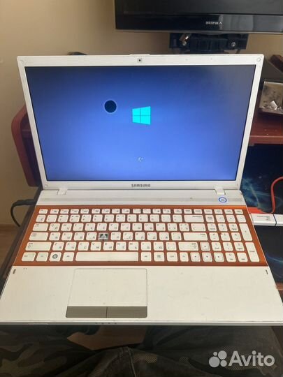 Ноутбук samsung