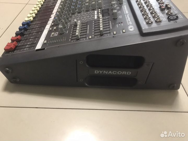 Активный микшерный пульт Dynacord 1000 - 1
