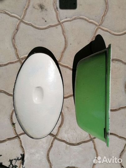 Кастрюля чугунная