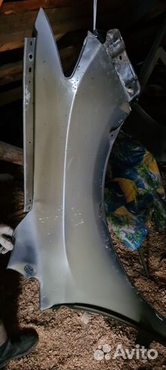 Крыло переднее левое toyota venza