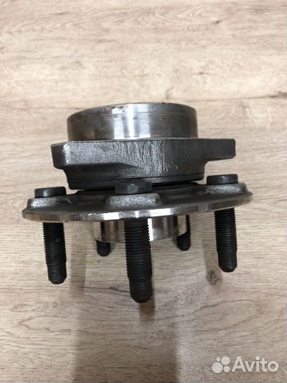 Ступица передняя Opel Insignia