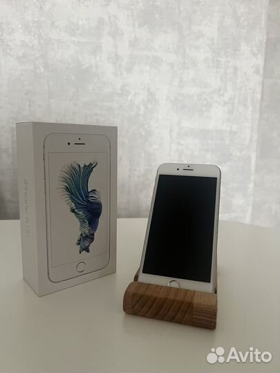 iPhone 6S, 32 ГБ