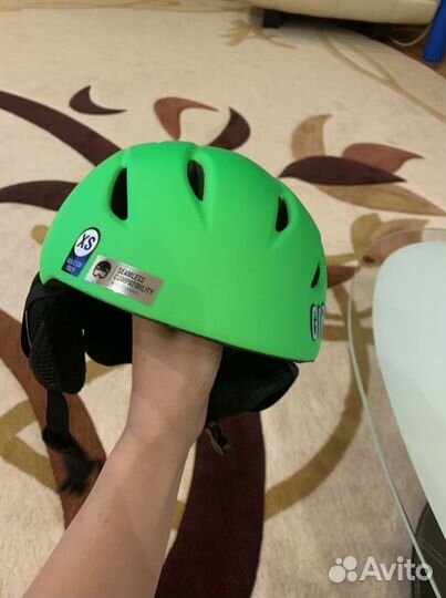 Горнолыжный шлем