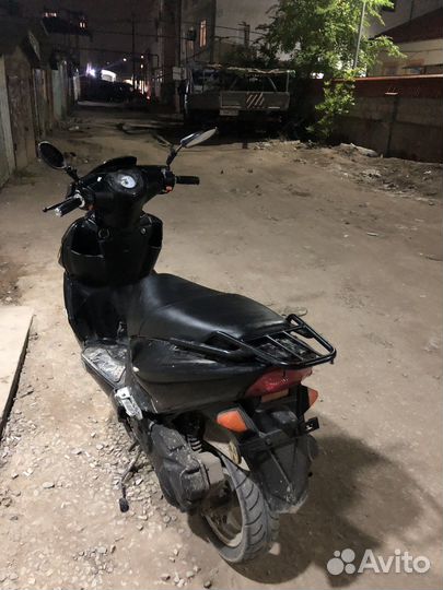 Скутер Lifan 50куб