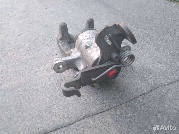 Суппорт задний VAG разборка