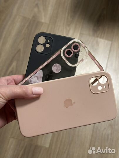 Чехол на iPhone 11