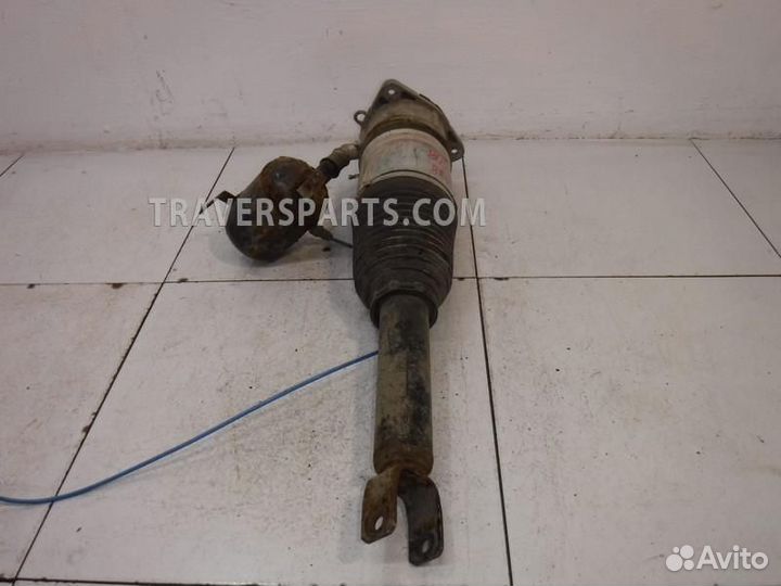 Пневмоамортизатор задний правый