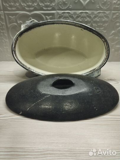 Казан чугунный (утятница)