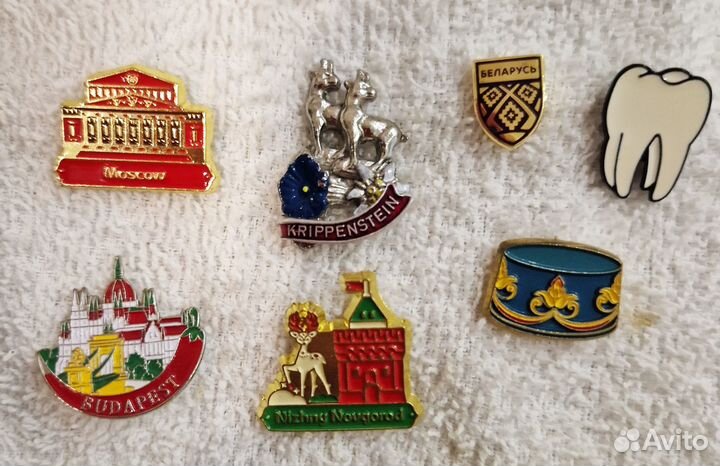 Значки разных городов и стран
