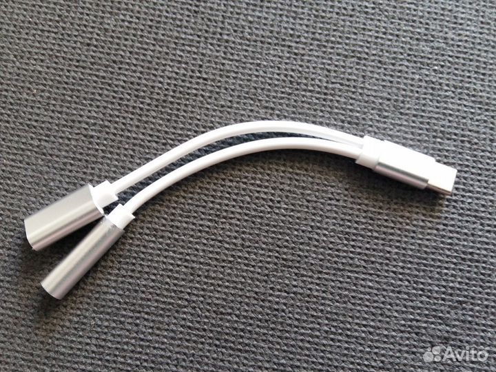 Адаптер Type-C на 3,5mm (MiniJack) +Type-C зарядка