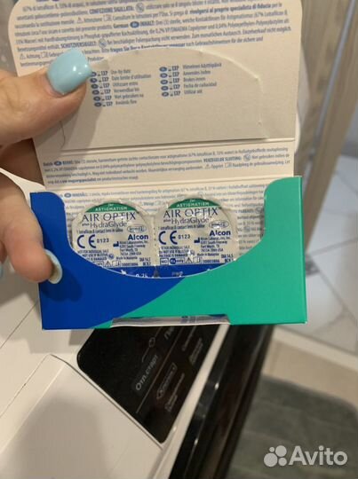 Контактные линзы астигматизм -0,75 -1,75 180