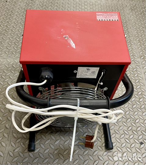 Тепловентилятор Тропик тпц-5 новый обогреватель