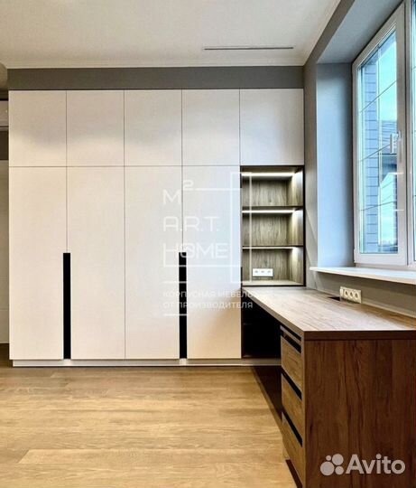 Стол со шкафом белый