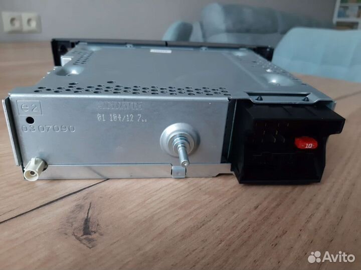 Штатная магнитола peugeot 308. новая