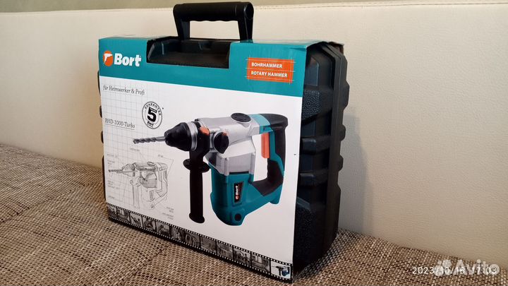 Перфоратор Bort BHD-1000-turbo
