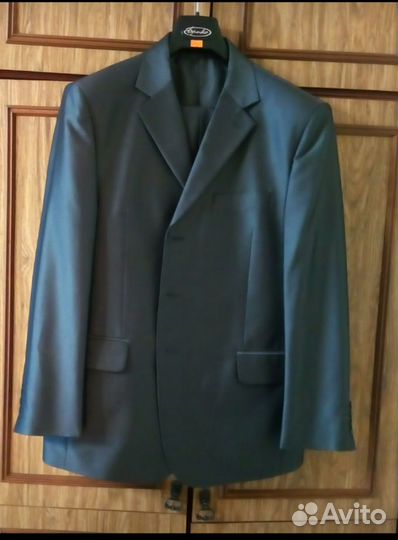 Костюм б/у