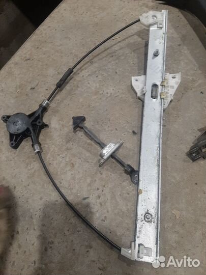 Механизм стеклоподъёмника Мазда 3 бк,Mazda 3 BK