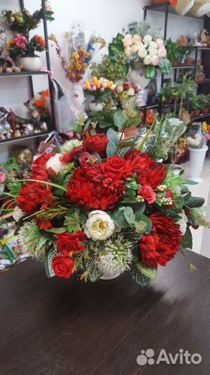 Цветочные композиции из искусственных цветов