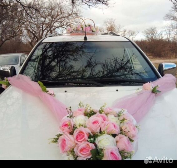 Свадебные украшения на машину