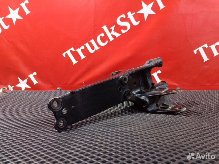 Кронштейн кабины левый Man TGX