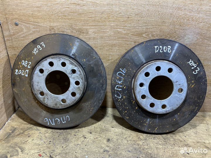 Комплект передних тормозных дисков Zafira B D208