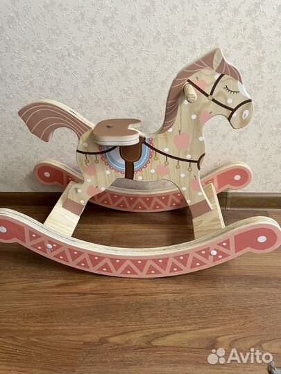 Детская качалка лошадь