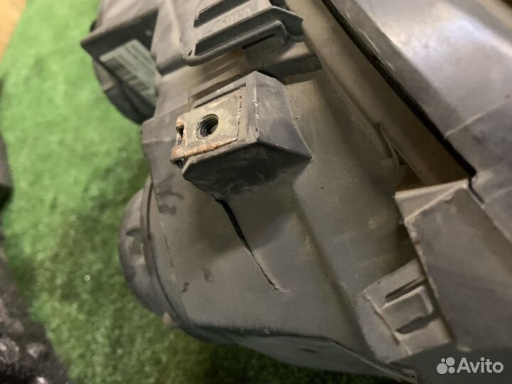 Вольво S60 XC70 фара ксенон америка 30655954