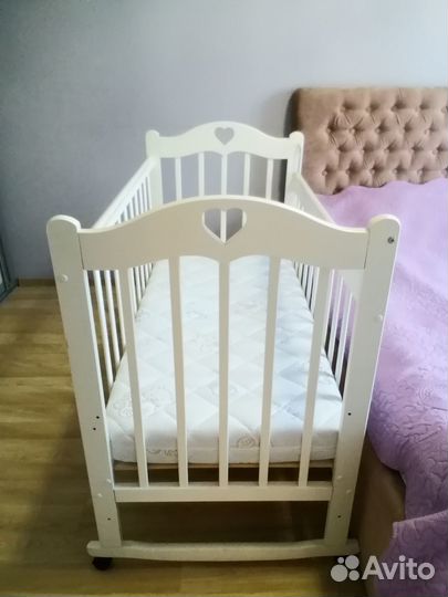 Детская кроватка 