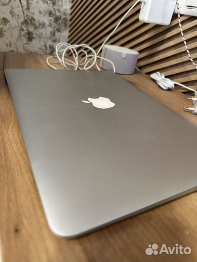 Macbook air 13 2017 8 гб