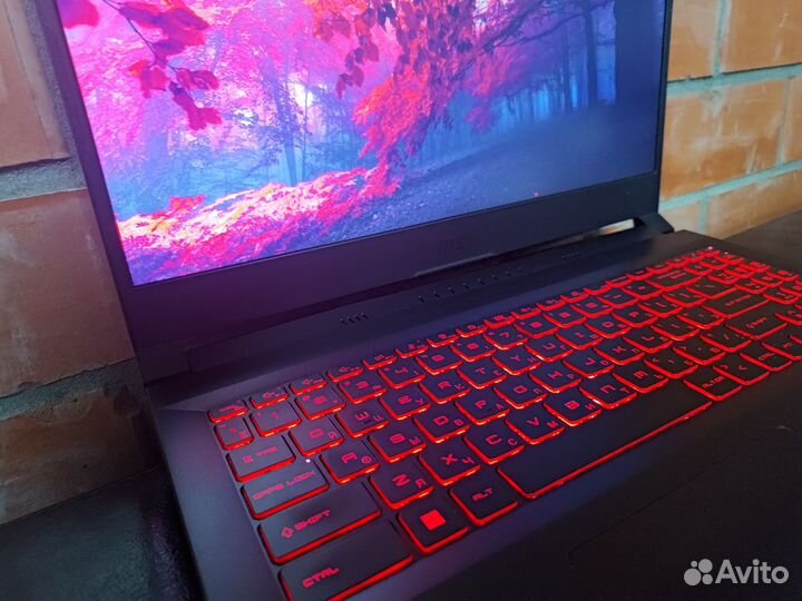 Ноутбук MSI Katana; RTX 3070 ; i7-11 ; 1Tb ; 15.6