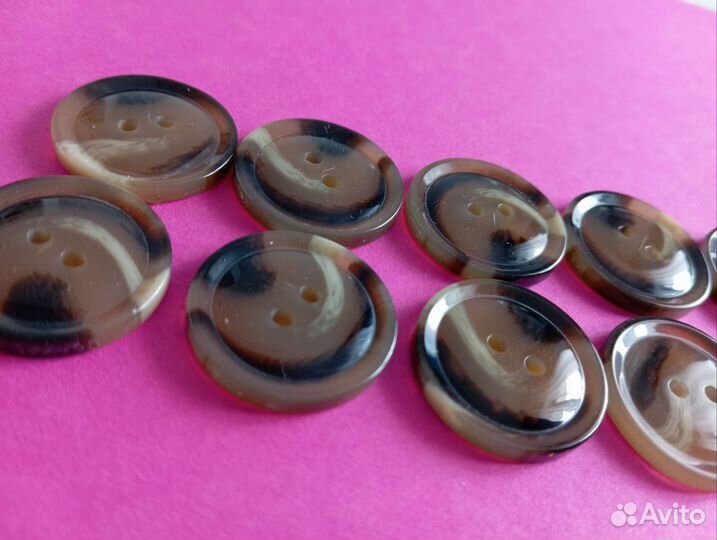 Набор пуговиц 10 шт. Новые