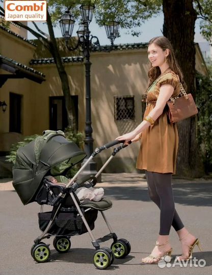 Коляска прогулочная Combi