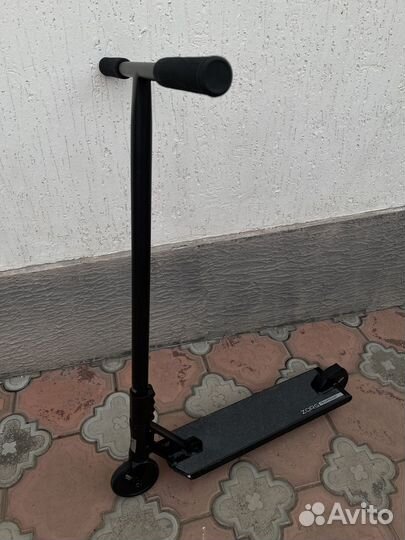 Трюковый самокат Tech Team Zorg