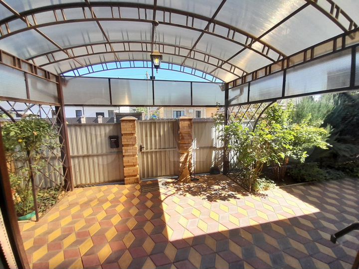 Дом 114,6 м² на участке 7 сот.