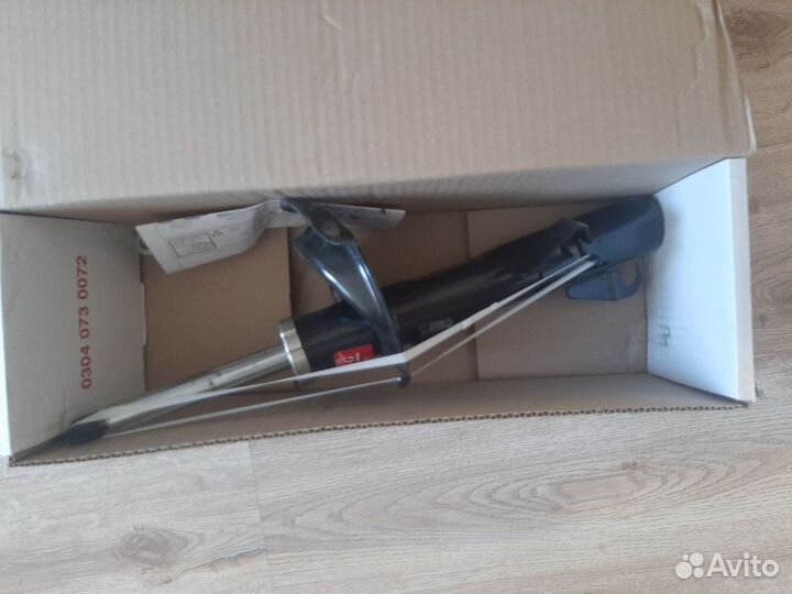 Передние стойки