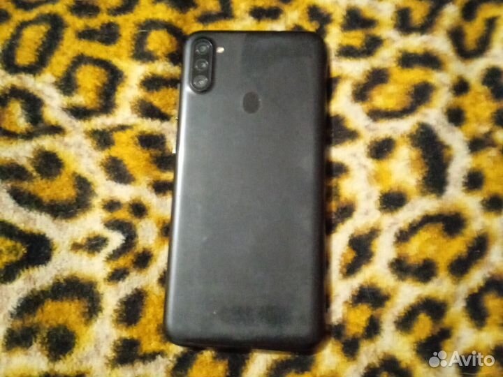 Samsung Galaxy A11, 3/32 ГБ
